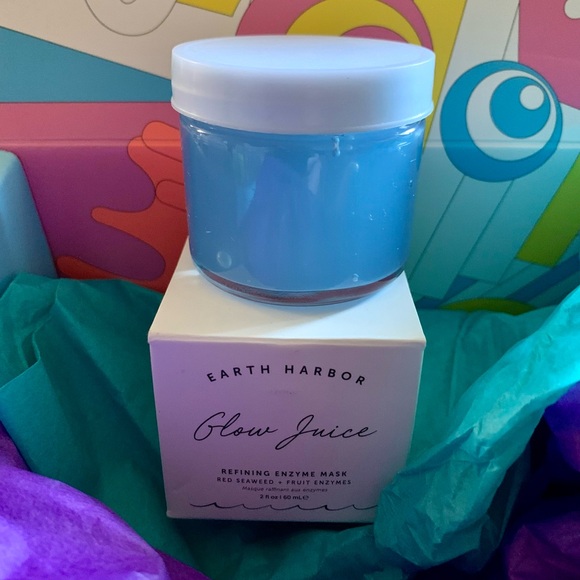 Earth Harbor bundle: Glow Juice Enzyme mask & Mermaid Milk Glow Moisturizer. - Picture 6 of 16